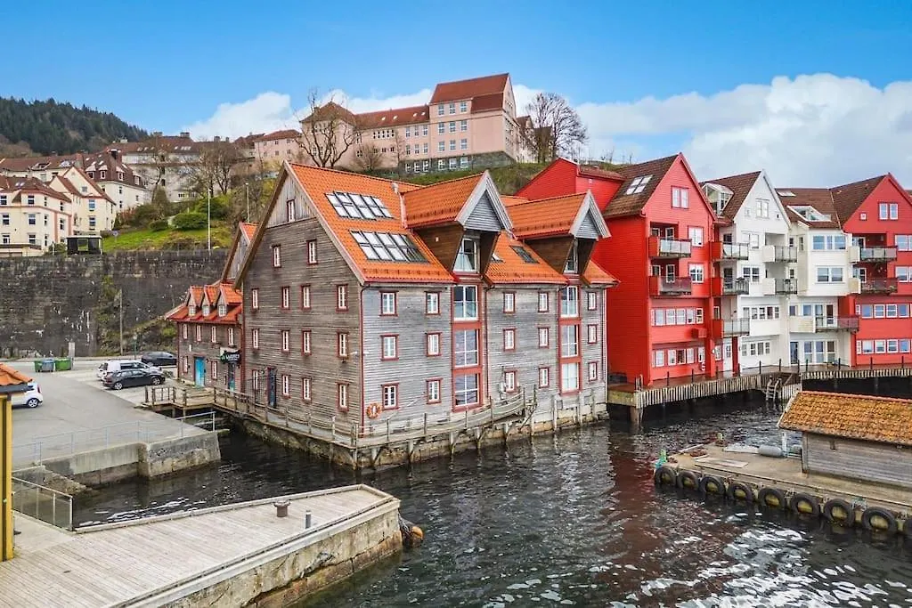 Dinbnb Apartments I Historical Seaside Apt I 500M To Bryggen - Value Bergen